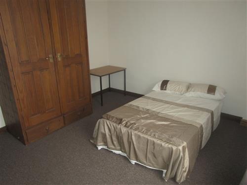 4 bed property in Cross Green Lane, Leeds